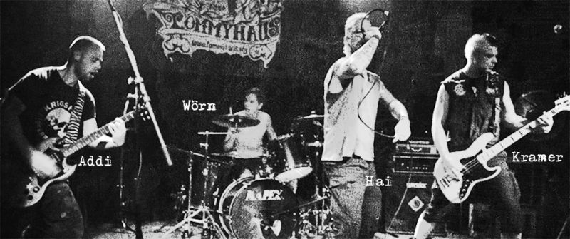 files/images/F-Crew Bilder/13-03-08 dueker_band.jpg